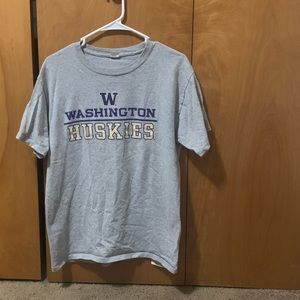 Washington state huskies tee